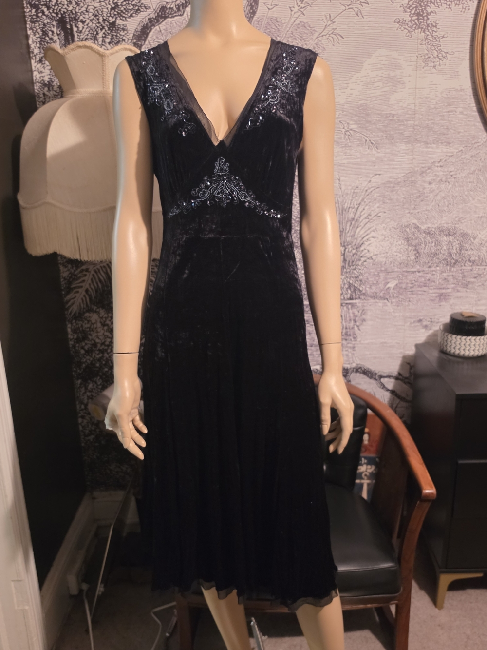VTG Y2K Karen Kane Black Velvet Beaded Midi Dress M